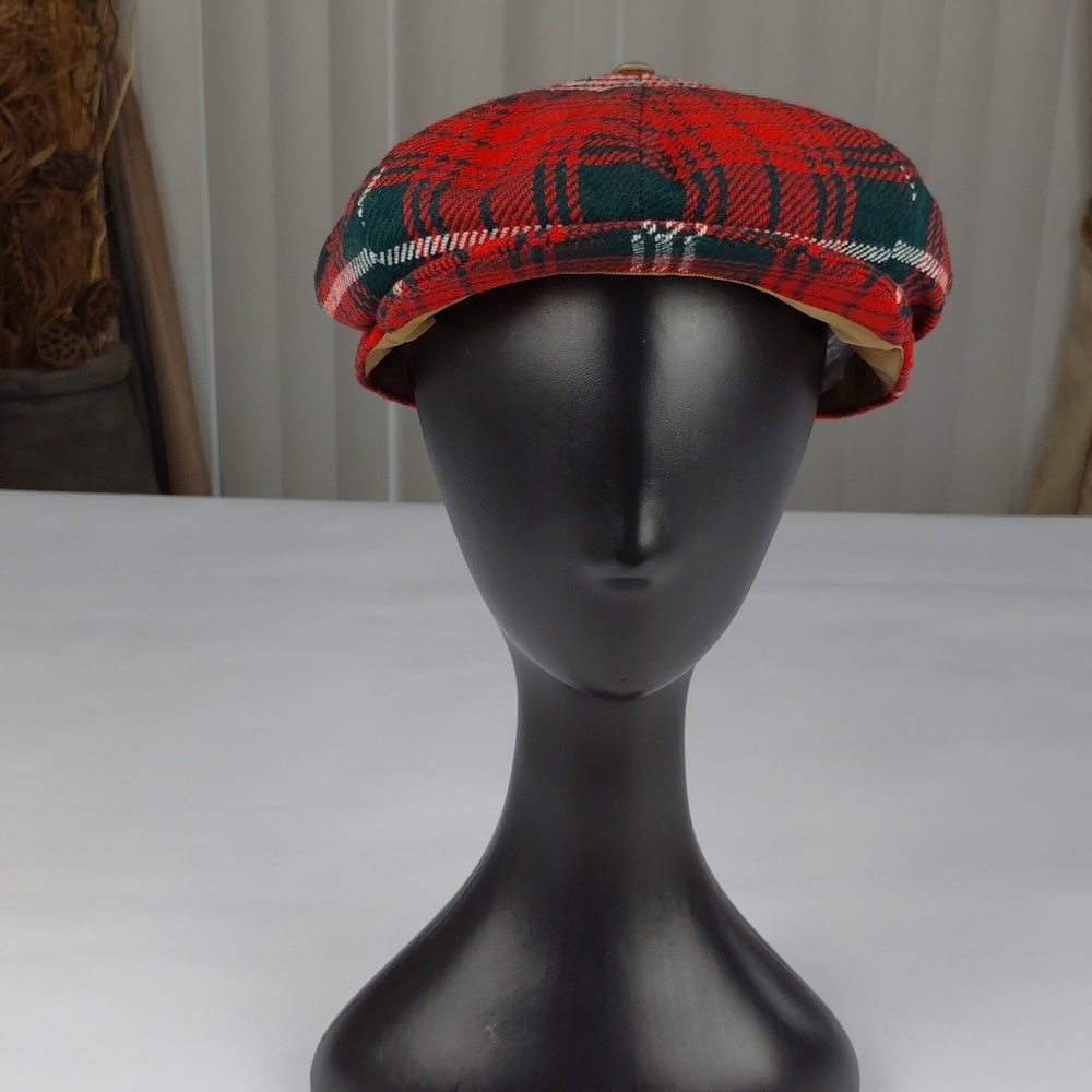 Dunn & Co.Plaid Newsboy Cap.